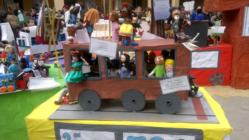 La Diputación abre las puertas a 600 falleros y falleras de la provincia