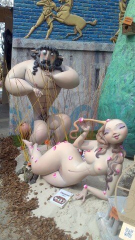 Visita a la falla de Valencia Na Jordana 2013