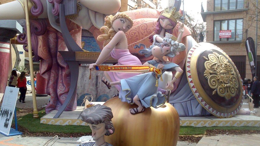 Visita a la falla de Valencia Na Jordana 2013