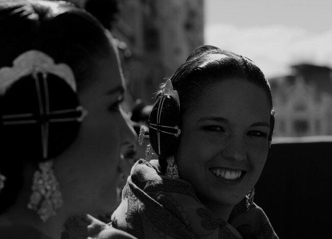 Impresionante galería fotográfica. Los Falleros dan la bienvenida a las Fallas de Valencia