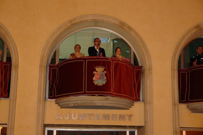 Las Falleras Mayores de Benaguasil anuncian la llegada de las Fallas 2015