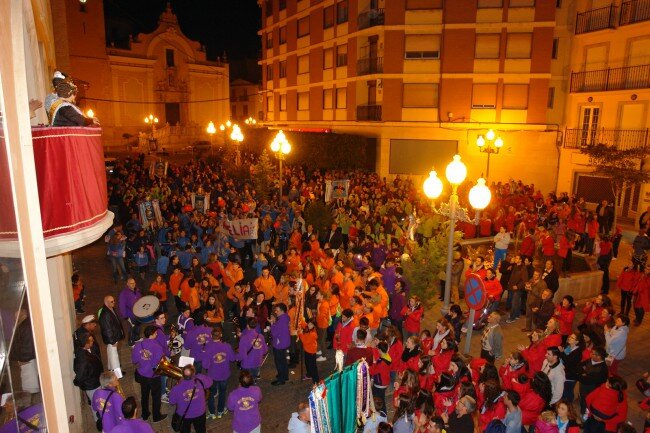 Las Falleras Mayores de Benaguasil anuncian la llegada de las Fallas 2015