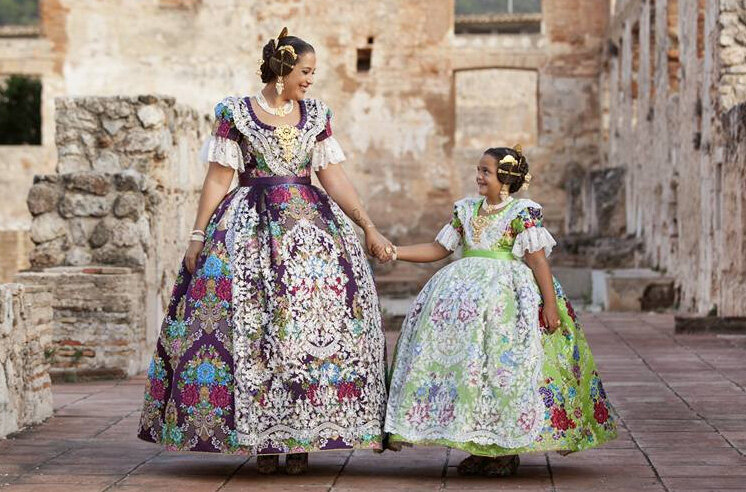 Llegó el gran día de Marina y Alejandra, falleras mayores de Dénia 2016