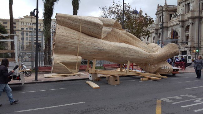 La obra «Fallas por el Mundo» de Manolo García ya está en la calle