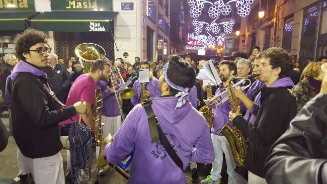 Encantados de conocerte, somos la xaranga SAMARUC