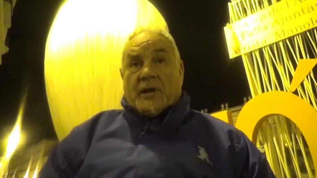 Entrevista a Manolo García artista de la falla municipal de Valencia