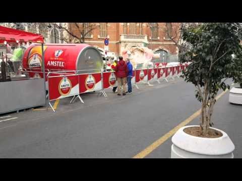 Los trabajos para el montaje de la falla Plaza del Mercado ya han comenzado