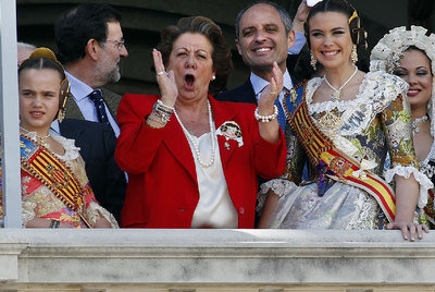Respeto y homenaje a Rita Barberá, no veo el balcón del Ayuntamiento sin ella