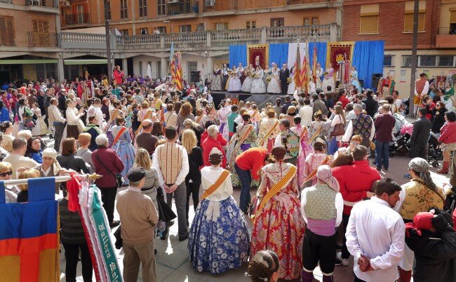 La Crida 2017 reune a todas las Falleras Mayores de Alboraya