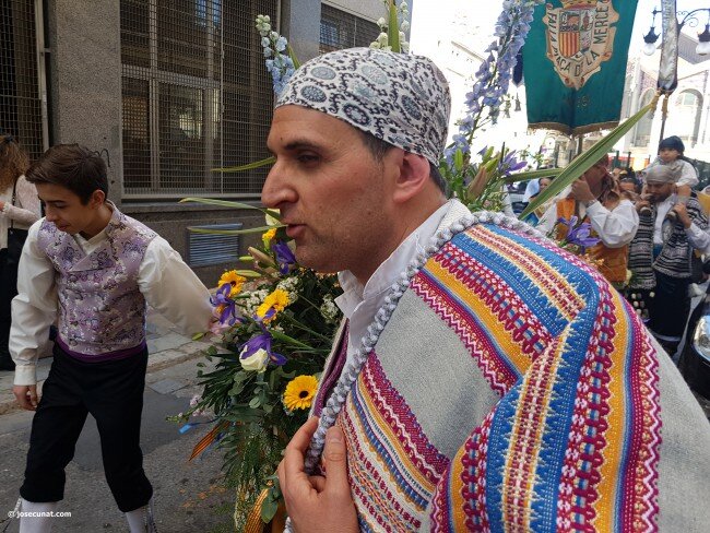 La Ofrenda de las Fallas 2017, uno de los actos más emotivos de las fiestas, vive hoy su primera jornada
