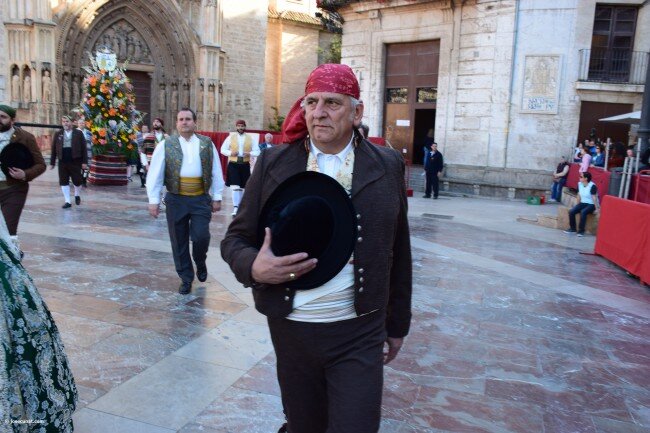 La Ofrenda de las Fallas 2017, uno de los actos más emotivos de las fiestas, vive hoy su primera jornada