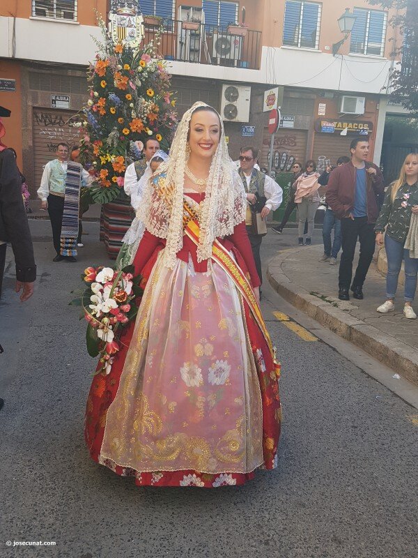 La Ofrenda de las Fallas 2017, uno de los actos más emotivos de las fiestas, vive hoy su primera jornada