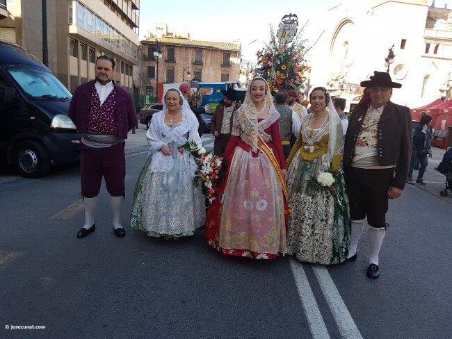 La Ofrenda de las Fallas 2017, uno de los actos más emotivos de las fiestas, vive hoy su primera jornada