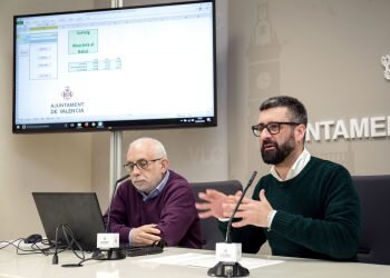 Pere Fuset, ha presidido el sorteo de 360 plazas para que ciudadanos y ciudadanas de València puedan disfrutar desde el balcón municipal