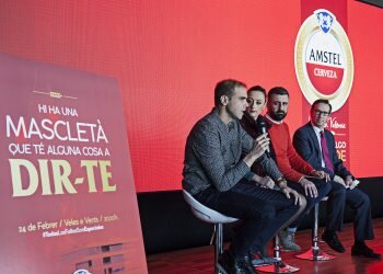 Amstel, Ricardo Caballer y JCF presentan, un espectáculo con más de 1.200 kg de material pirotécnico para reconocer a València y sus fallas