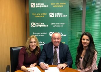 La Federación Junta Fallera de Sagunto y Caixa Popular firman un convenio de colaboración