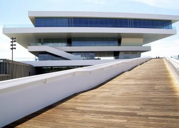 Este sábado, conciertos gratuitos, gastronomía y el nuevo espectáculo pirotécnico de Amstel