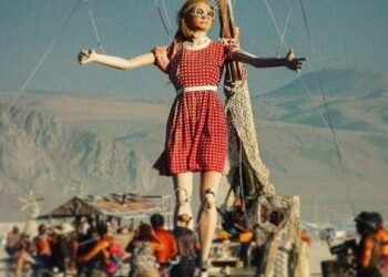 La compañía alicantina Carros de Foc volverá al desierto de Nevada con ‘Euterpe’, un titán de siete metros