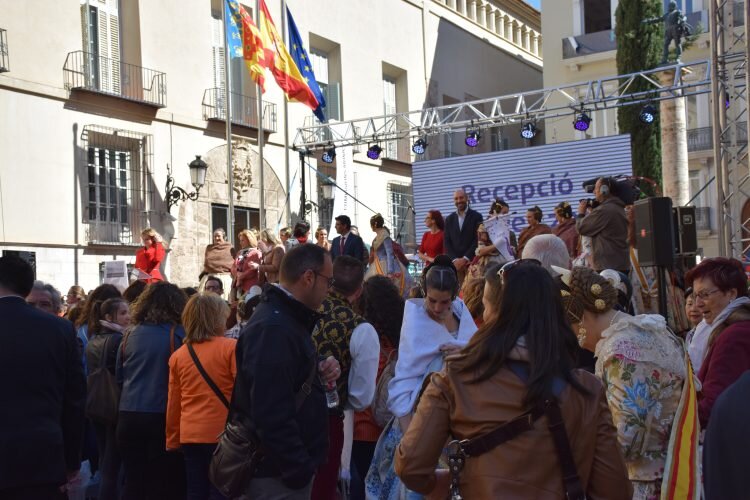 La Diputació de València celebra su tradicional recepción fallera