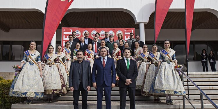 Rocío Gil, Fallera Mayor 2018: “Reconocer las cosas pequeñas hace grande nuestra fiesta”