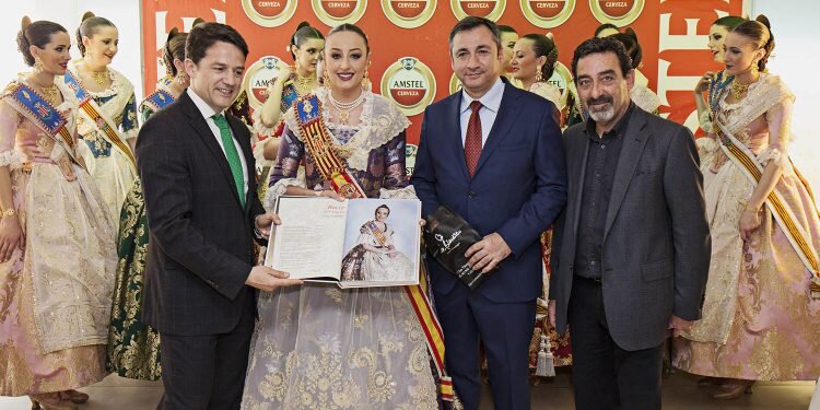 Rocío Gil, Fallera Mayor 2018: “Reconocer las cosas pequeñas hace grande nuestra fiesta”