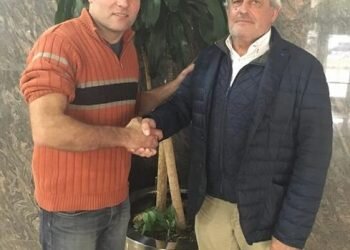 LA FALLA CUBA-LITERATO AZORÍN-PINTOR GISBERT RENUEVA CON LOS ARTISTAS QUE PLANTARÁN LOS MONUMENTOS FALLEROS DE 2019.