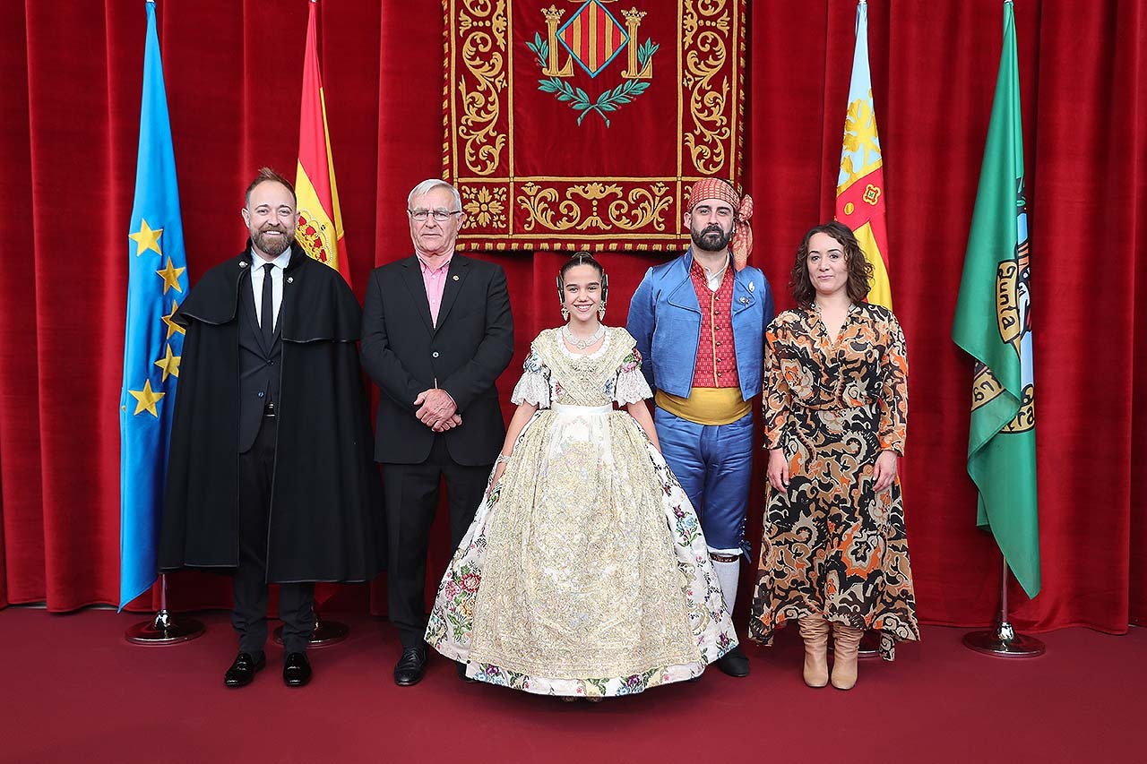 Fotografías de la exaltación infantil 2019 llegada al Palau