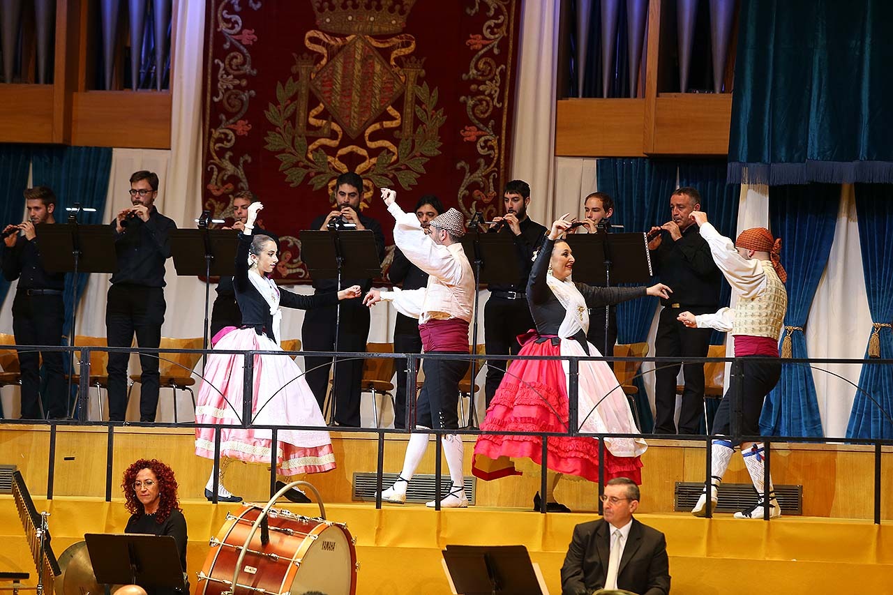 Galería de fotos de la exaltación de la Fallera Mayor de Valencia