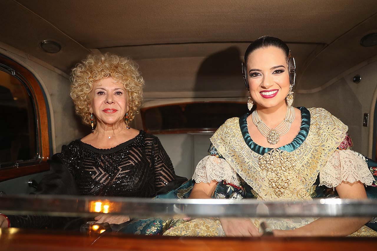 Galería de fotos de la exaltación de la Fallera Mayor de Valencia