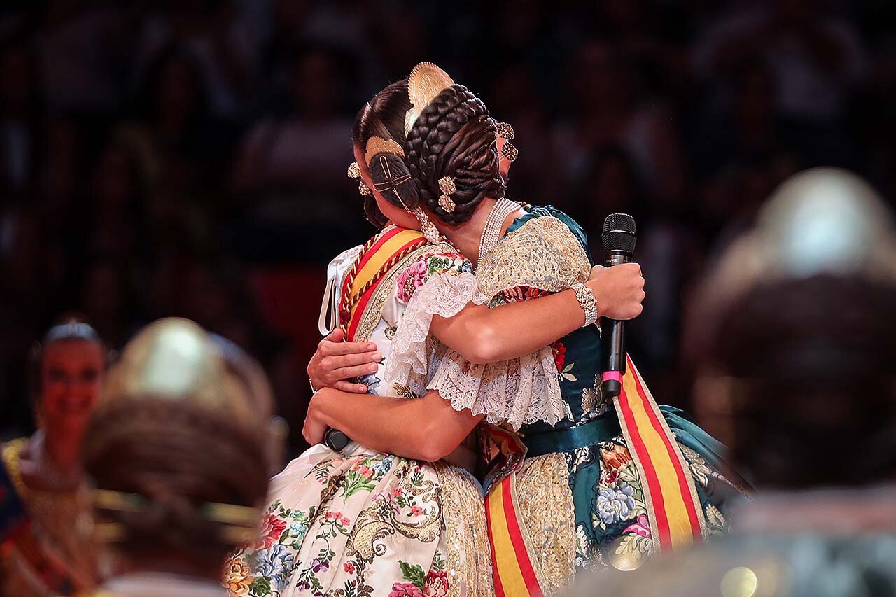 Los nervios y la emoción de las candidatas mayores invadieron la Fonteta