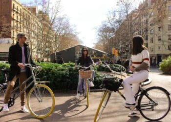 Donde aparcar tu bicicleta durante las Fallas: una solución fácil con Kleta