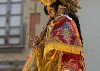 Procesión de la Virgen de los Desamparados de Mislata